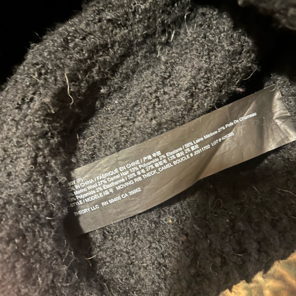 Theory Oversized Wool Blend Sweater - Picture 2 of 3